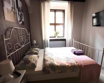 Rosemary's Private Ensuite Rooms in Old Town - Posnania - Habitación