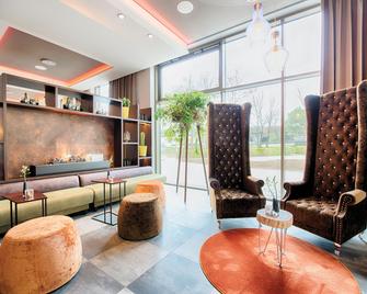 Leonardo Royal Hotel Ulm - אולם - טרקלין