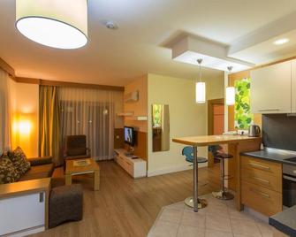 Address Residence Suite Hotel - Antalya - Living room