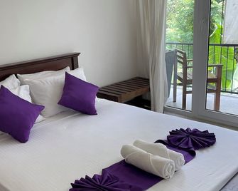 Villa Lavish - Kandy - Schlafzimmer