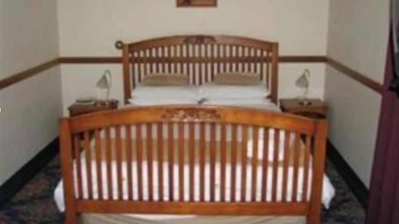 Shepherds Arms Hotel