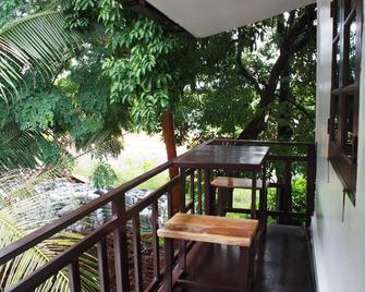 Lantern Inn Koh Lipe - Ko Lipe - Balcony