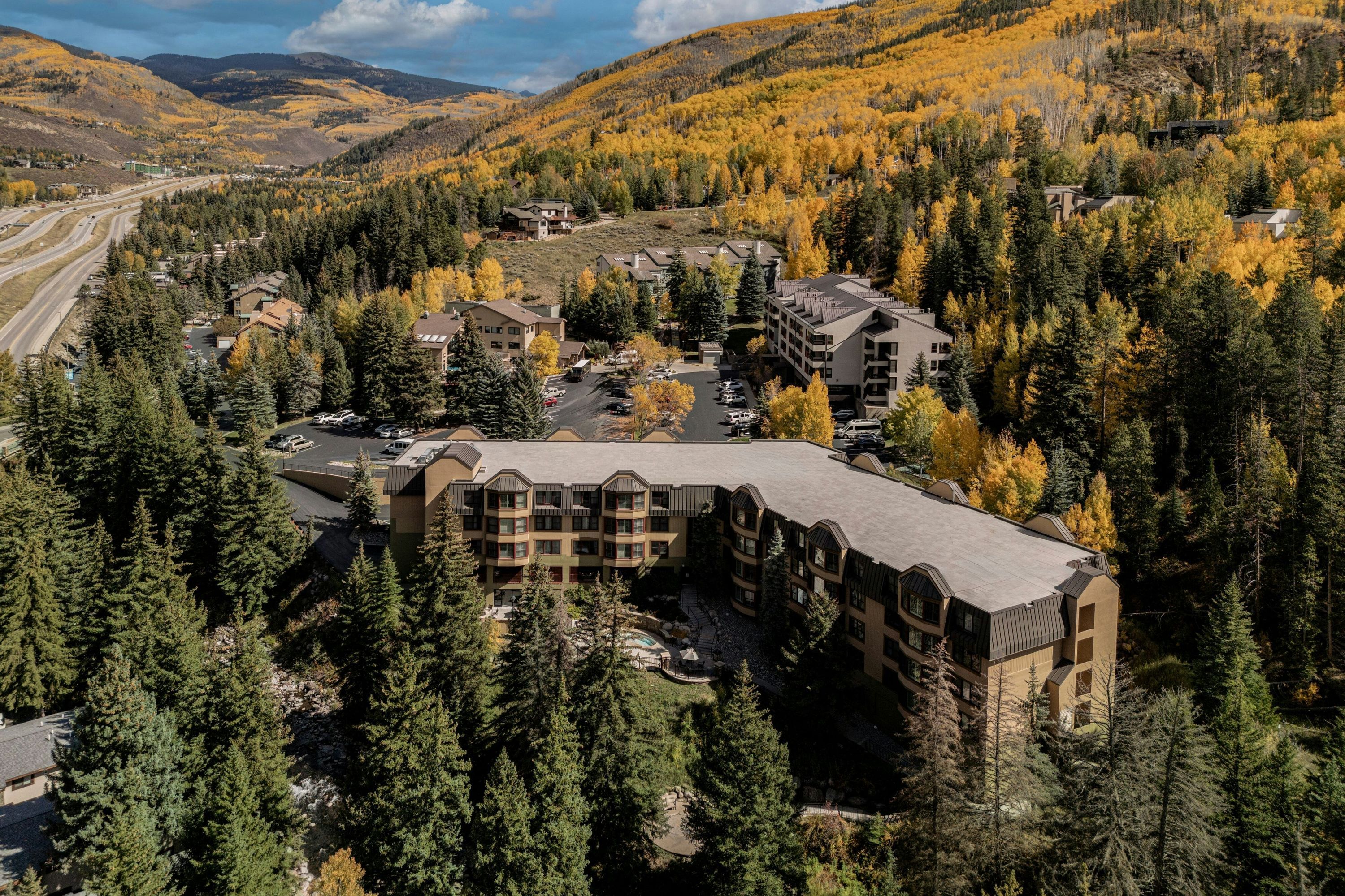 Marriott's StreamSide Douglas at Vail, A Marriott Vacation Club Resort - Vail - Building