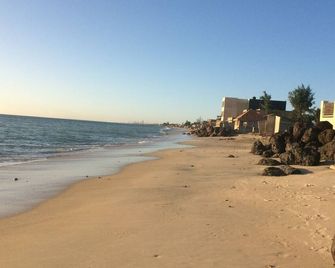 Senegalese village holiday house - Toubab Dialaw - Beach