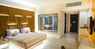 Fm7 Resort Hotel - Jakarta Airport - Tangerang City - Bedroom