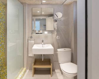 Sotavento Club Apartments - Adults Only - Magaluf - Baño