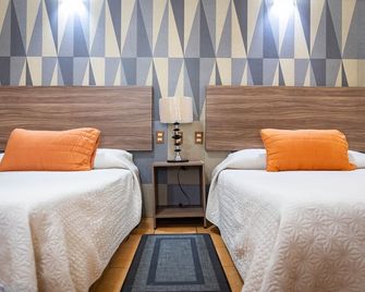 Hotel Estefania - Morelia - Bedroom