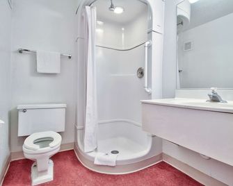 Motel 6 Nogales Az Mariposa Road - Nogales - Ванна кімната