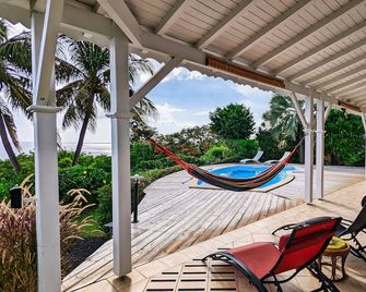 Villa 4, 4 bedrooms, private pool, superb sea view, 10min walk to sea - Bouillante - Patio