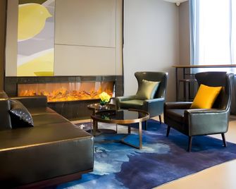 Home Inn Style Yishui Xinhua Road Underground Grand Canyon Scenic Area - Weifang - Lounge