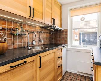4 Person Holiday Home in Borre - Borre - Cocina