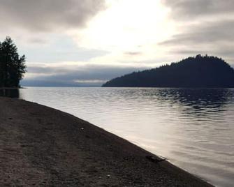 Scotch Creek Lodge - Adjacent to Shuswap Lake Provincial Park - Scotch Creek - Playa