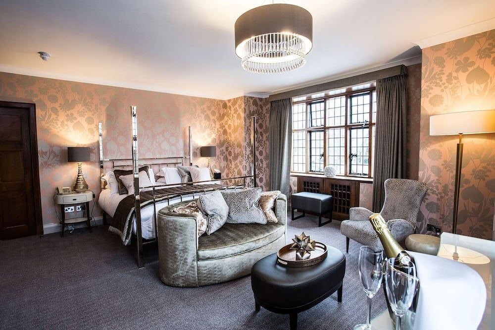 Hogarths Stone Manor