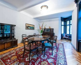 빌라 올가 예바니 - 예바니 - 다이닝룸