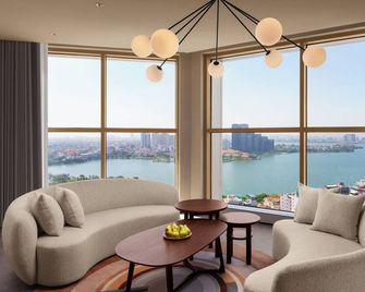 L7 West Lake Hanoi By Lotte - Hanoi - Living room