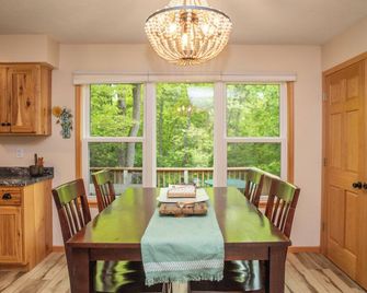 Cozy Cottage near trails & lake! - Athens - Essbereich