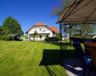 Gästehaus Pension Lang - Hofkirchen im Mühlkreis - Vista del exterior
