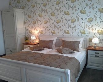 Gasthaus Hinterländer Schweiz - Gladenbach - Schlafzimmer
