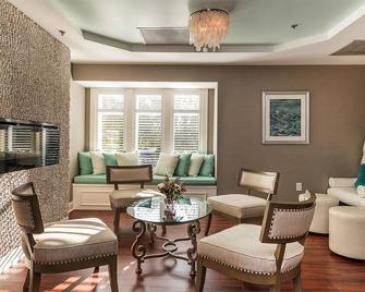 Water's Edge Resort and spa w indoor and outdoor pool and beach. Condo Sleeps 6 - Westbrook - Salon