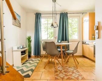 Haus Ostseenixe 05 - Wustrow (Darss) - Essbereich