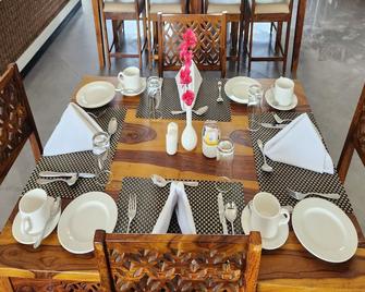Bamboo Saa Mulberry Resort Pushkar - Pushkar - Sala pranzo