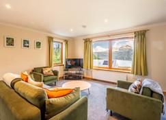 Langridge Highland Home - Dundonnell - Wohnzimmer