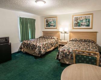 Rodeway Inn Fort Pierce Us Highway 1 - Fort Pierce - Bedroom