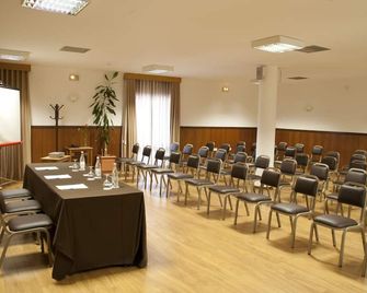 Hotel Rainha D. Amélia, Arts & Leisure - Castelo Branco - Salle de réunion