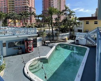Hotel Motel Lauderdale Inn - Fort Lauderdale - Pool