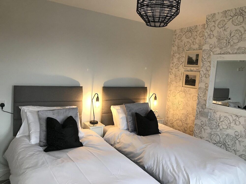 The Glastonbury Town House