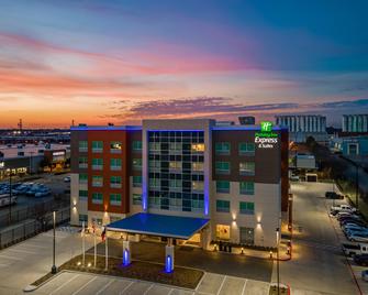 Holiday Inn Express & Suites Houston Memorial - City Centre - Houston - Building