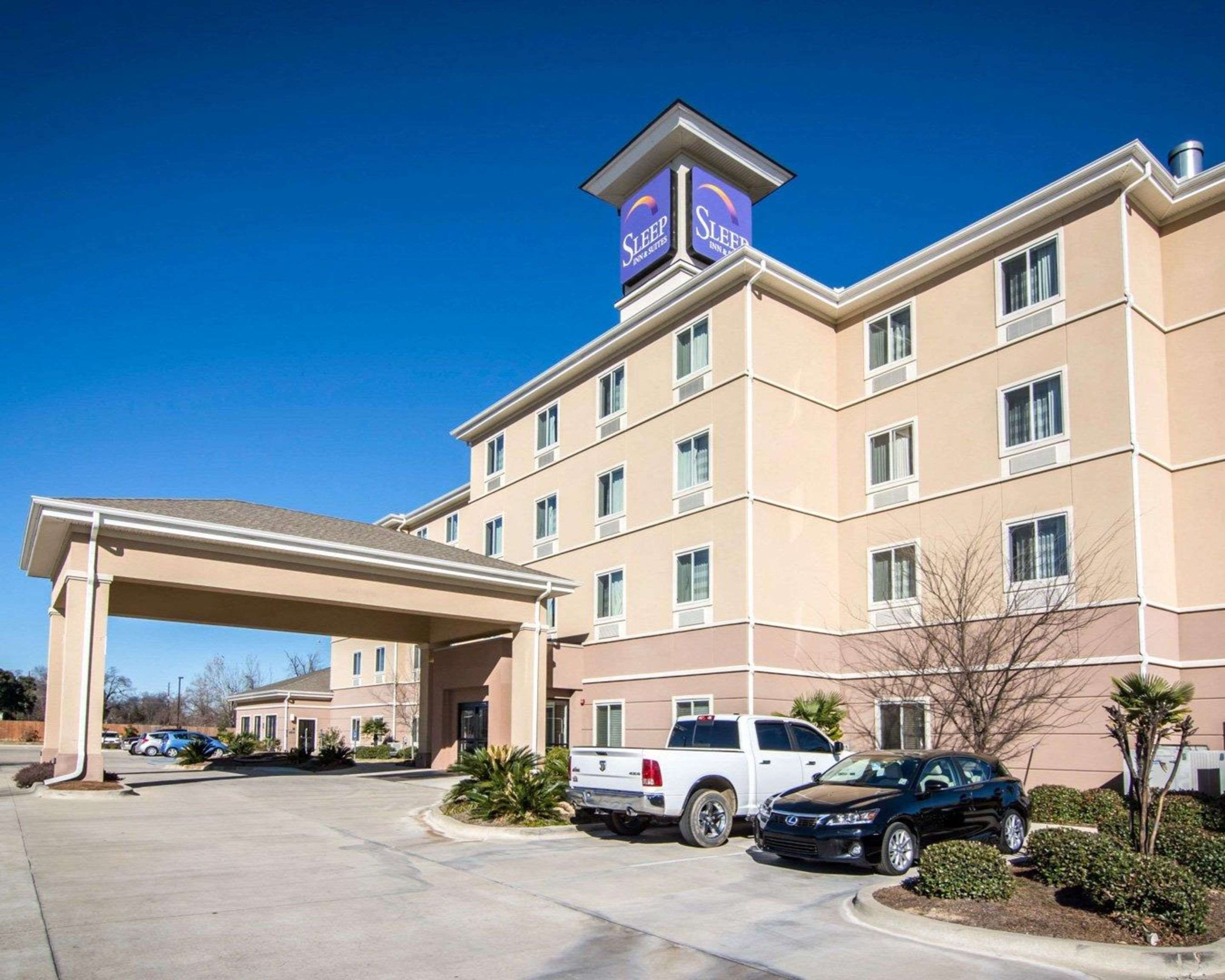 Building view of Sleep Inn & Suites Medical Center