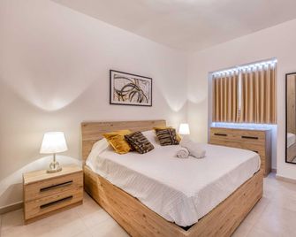 Pool Apartment - Swieqi