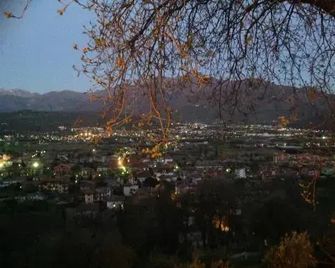 Country House Monte degli Ulivi - Mercato San Severino - Vista del exterior