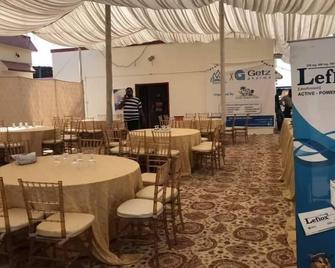 Nomads Beach Resort - Karachi - Restaurant