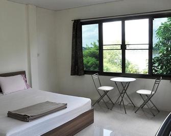 The Rim Riverside Guest House - Nong Khai - Bedroom