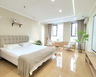 Grand Hyatt Homestay - Tieling - Bedroom