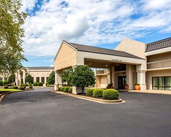 Quality Inn Union City Us 51 - Union City - Building