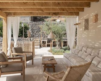 A renovated paradise for your well-being and enjoyment of an unforgettable stay - Port de Sóller - Patio