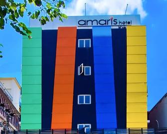 Amaris Hotel Panakkukang - Makassar - Building