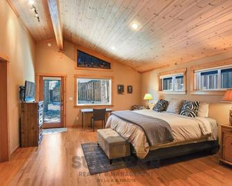 Stunning home retreat with AC (395TU) - Crystal Bay - Bedroom