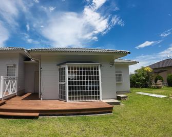 Third Place Momoshima (1 Private Cottage) - Onomichi - Building