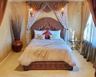 The Patrician Hollywood Universal - Pasadena - Bedroom