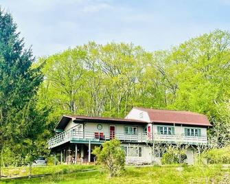Paloma, Large Attic Apartment - Shandaken - Bâtiment