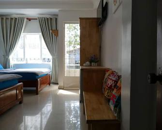 Dalat Sky Hostel - Dalat - Bedroom