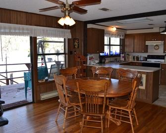 15 Sierra Lane - Hot Springs Village - Comedor