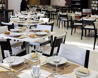 Yit Vía Sevilla Mairena - Aljarafe - Restaurante