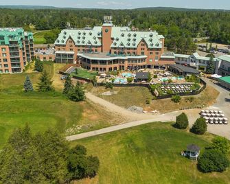 Chateau Cartier Hotel & Resort, an Ascend Collection Resort - Gatineau - Lapangan golf