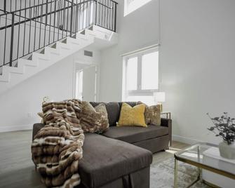 Chic Urban Retreat In Heart Of La, Steps - Λος Άντζελες - Σαλόνι