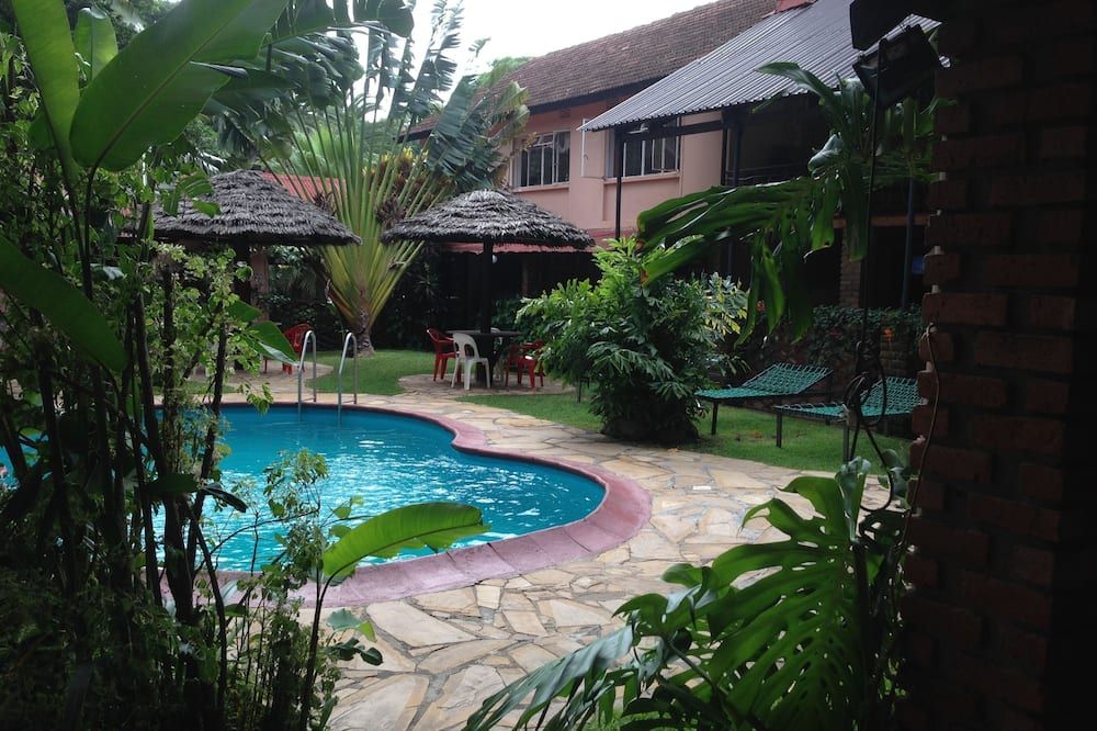 Outpost Lodge - Arusha - Pool